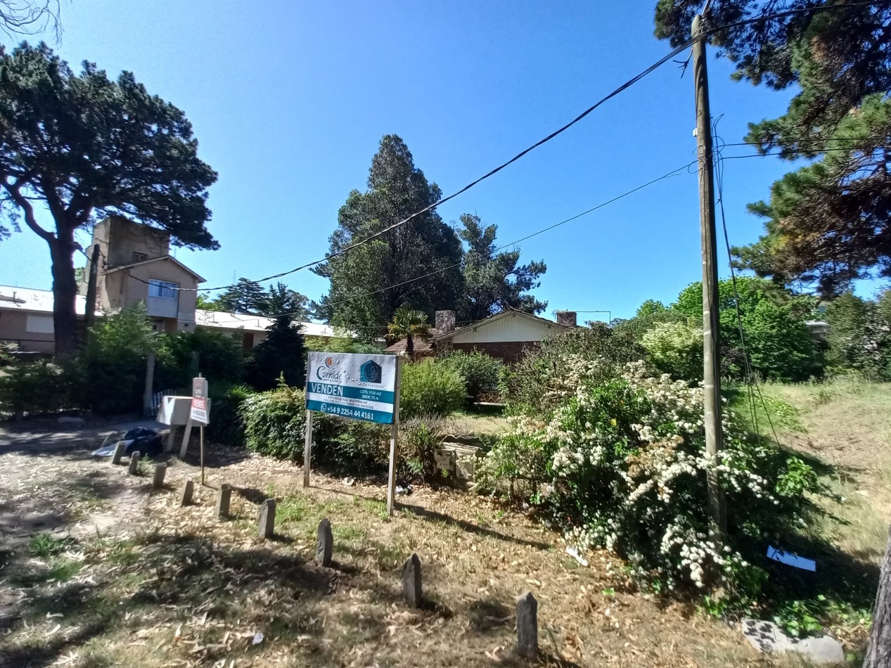 Lote Multifamiliar con dos casas en Pinamar