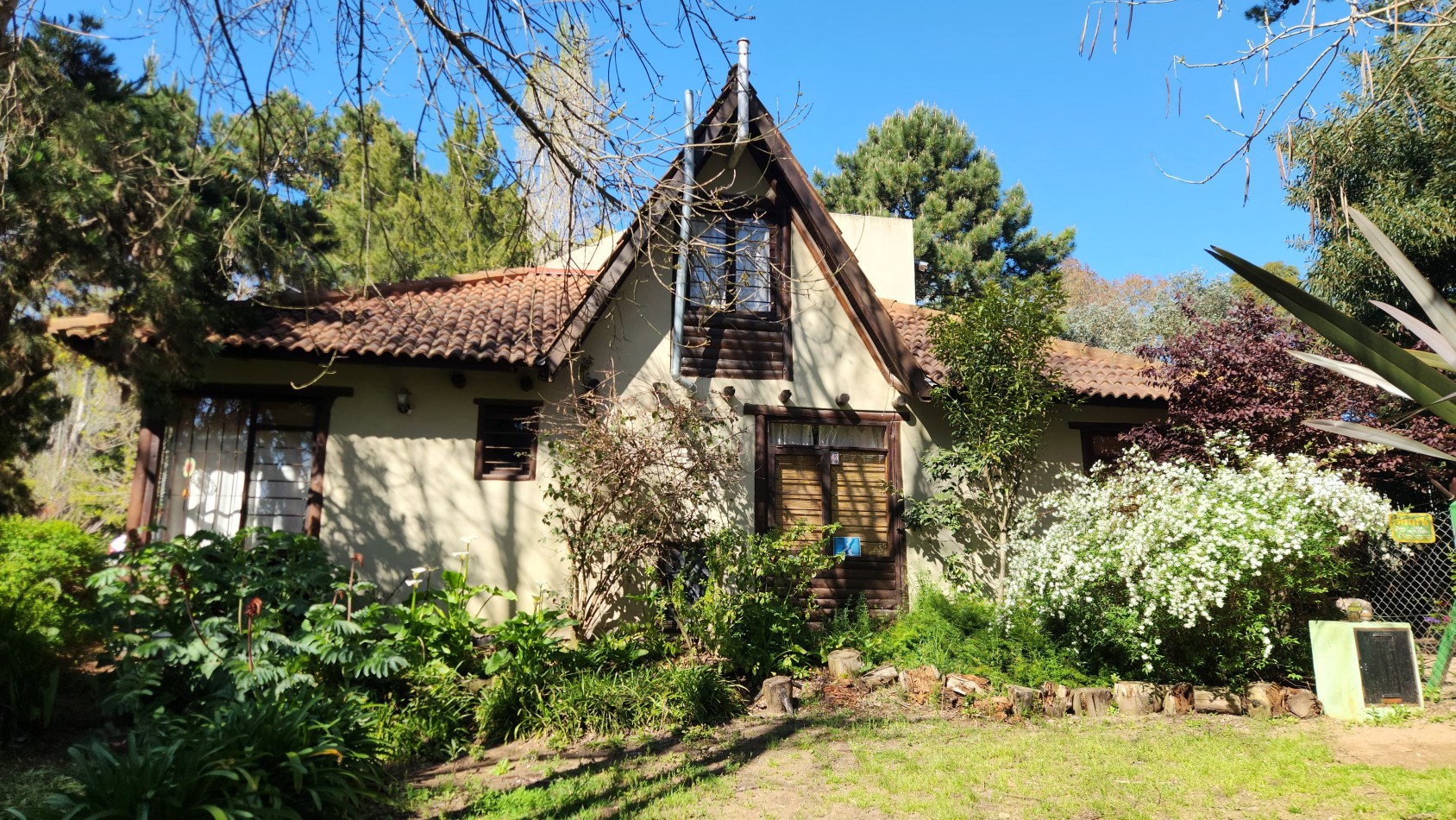 Casa y Departamento en Valeria del Mar - A solo 5 cuadras del mar