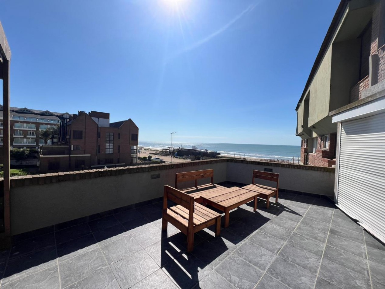 Departamento en Pinamar - Con Terraza, Parrilla y Vista al Mar