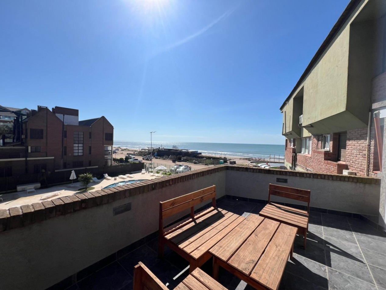 Departamento en Pinamar - Con Terraza, Parrilla y Vista al Mar