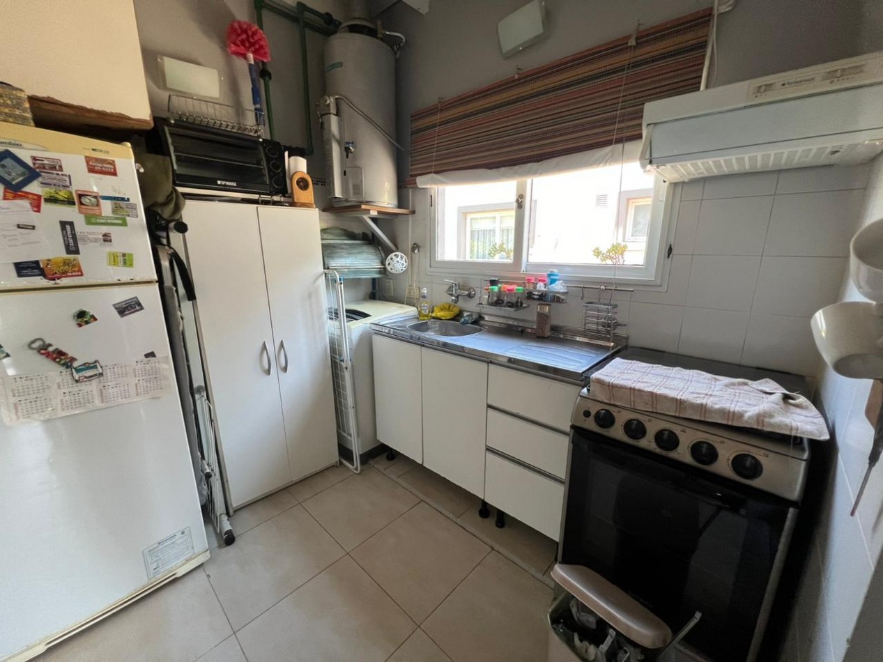 Ostende: Casa con 3 Dormitorios y departamento de servicio.