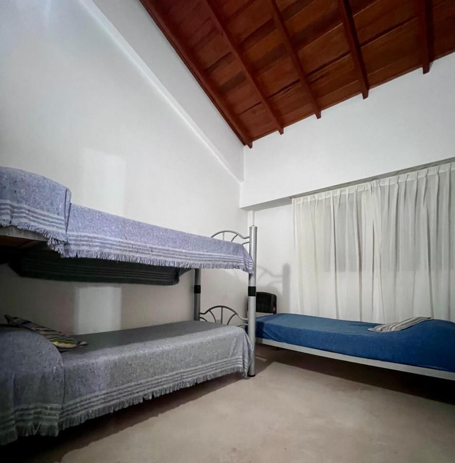 Departamento en Tres Carabelas y Libertador: 3 Dormitorios y Balcon