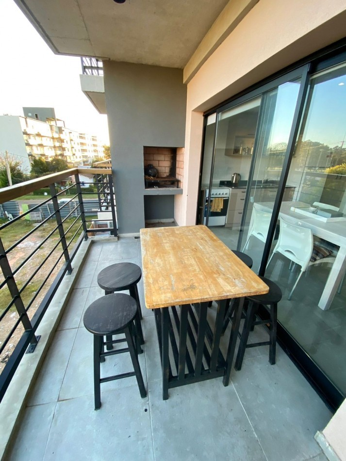 2 Ambientes con Balcon Parrilla y Cochera en Pinamar