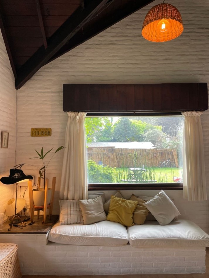 Casa de excelente calidad constructiva muy cerca del mar - Pinamar. 