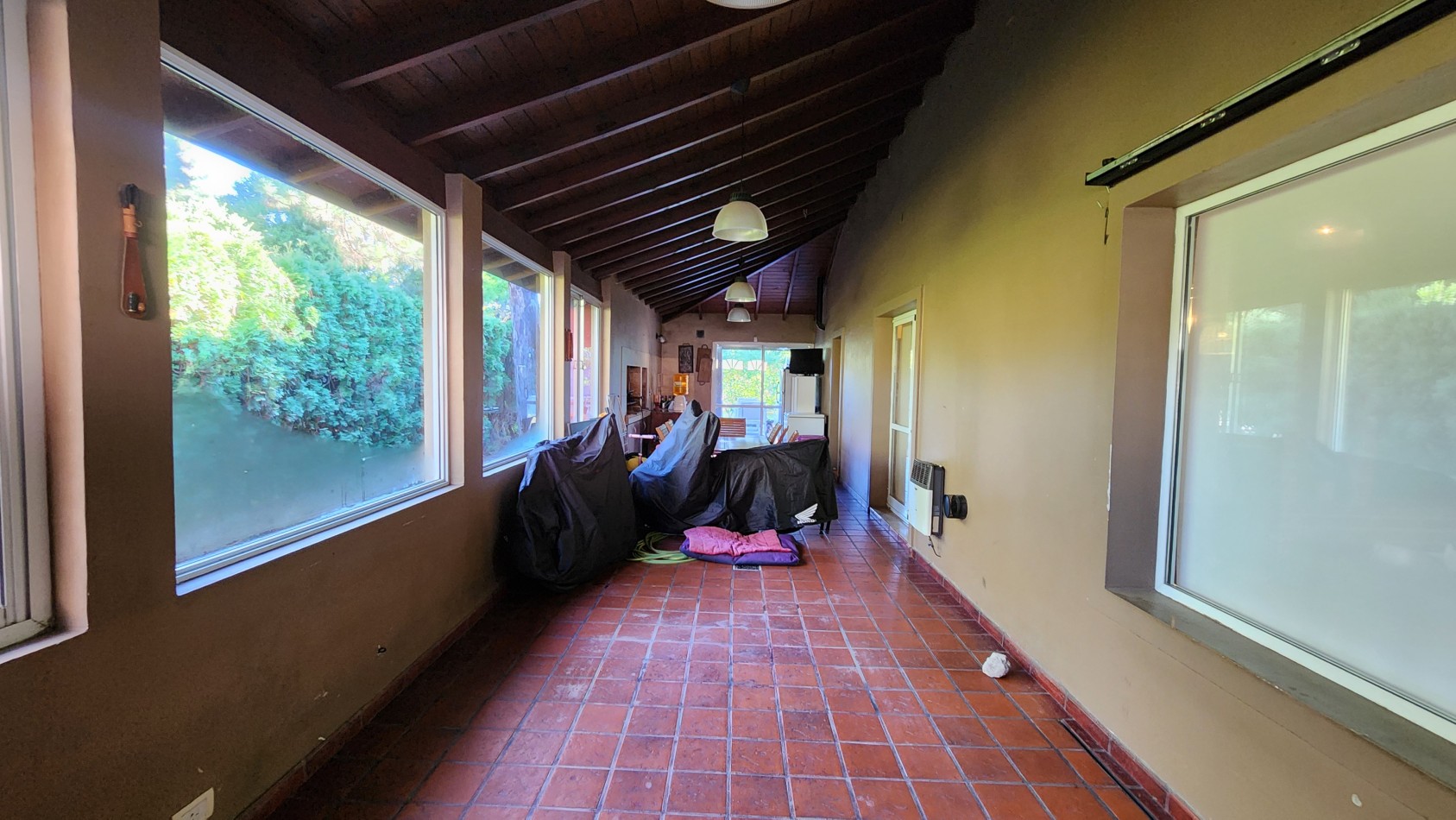 Casa en Venta Pinamar Zona B5 3 Dormitorios + Playroom Gas Natural Amplio jardin