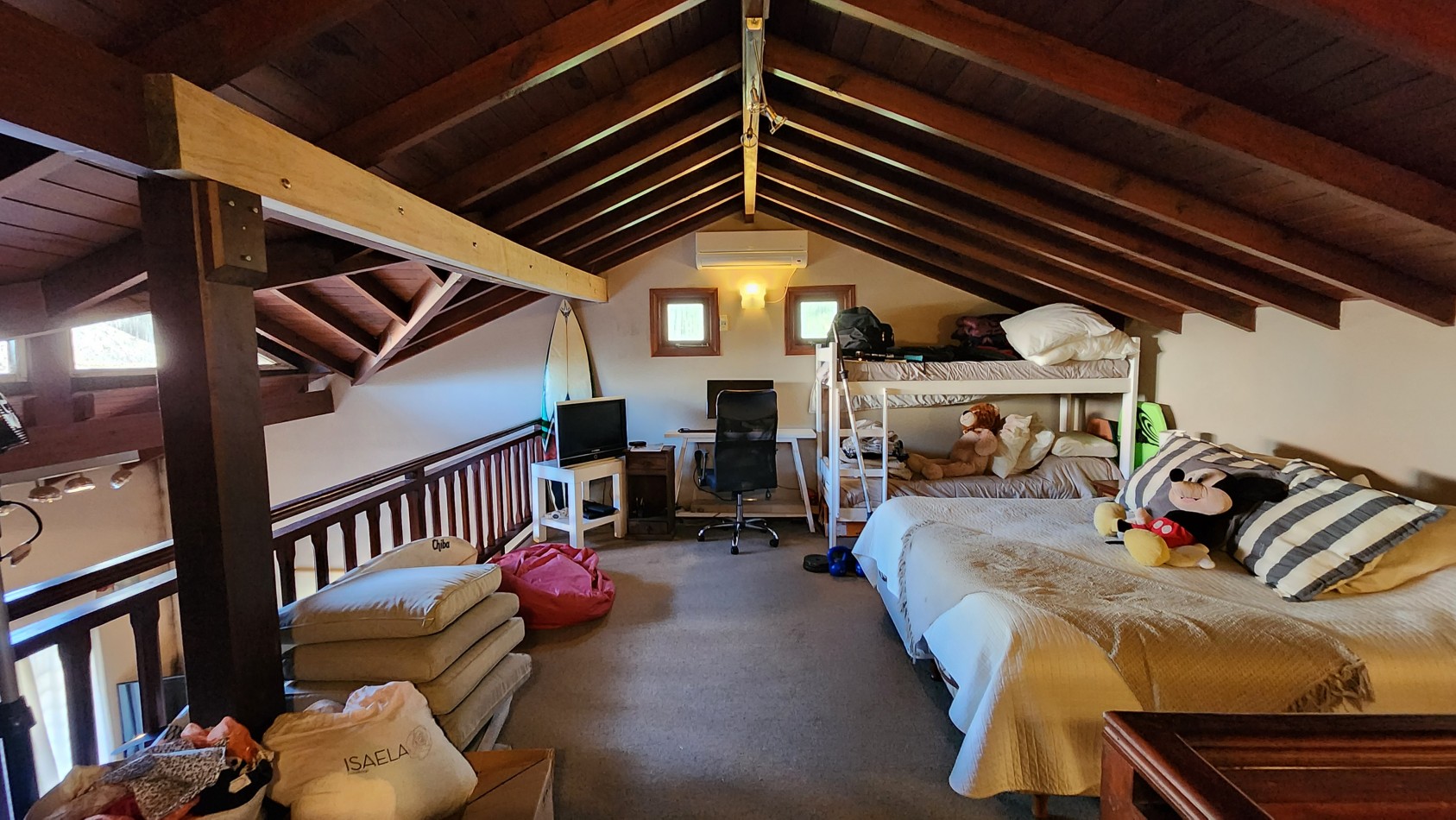 Casa en Venta Pinamar Zona B5 3 Dormitorios + Playroom Gas Natural Amplio jardin