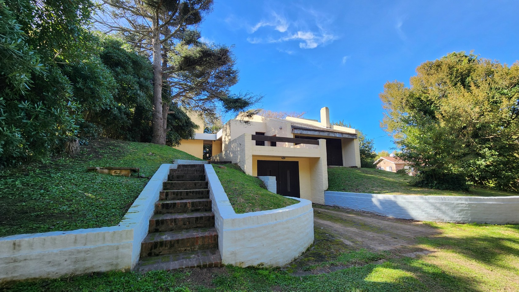 Casa en Venta Pinamar Centro-Playa 3 Dormitorios + Dependencia + Parrilla + Jardin + Terraza - Gas natural