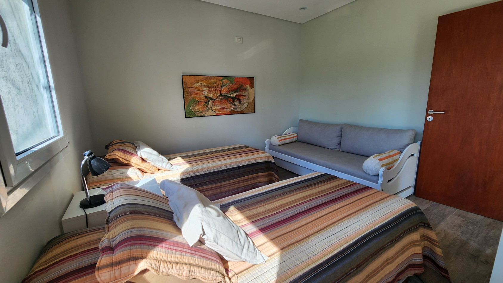 Casa minimalista de 4 dormitorios Pinamar