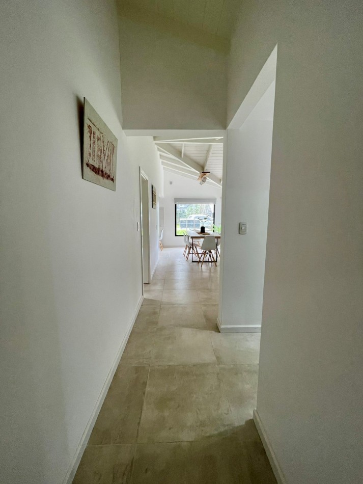 Casa en Venta A estrenar Pinamar Lasalle  4 ambientes + Galeria + Lavadero FINANCIA