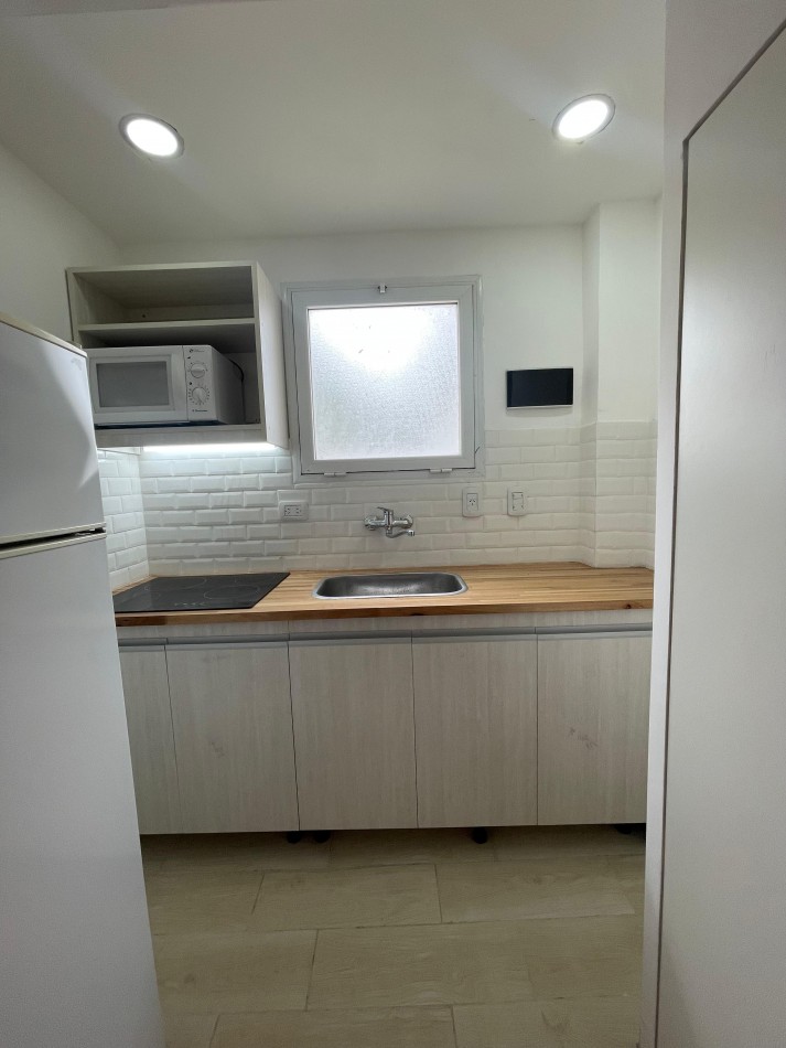 Departamento en Venta en Pinamar 3 Ambientes Zona centro Gas natural Remodelado. FINANCIA.