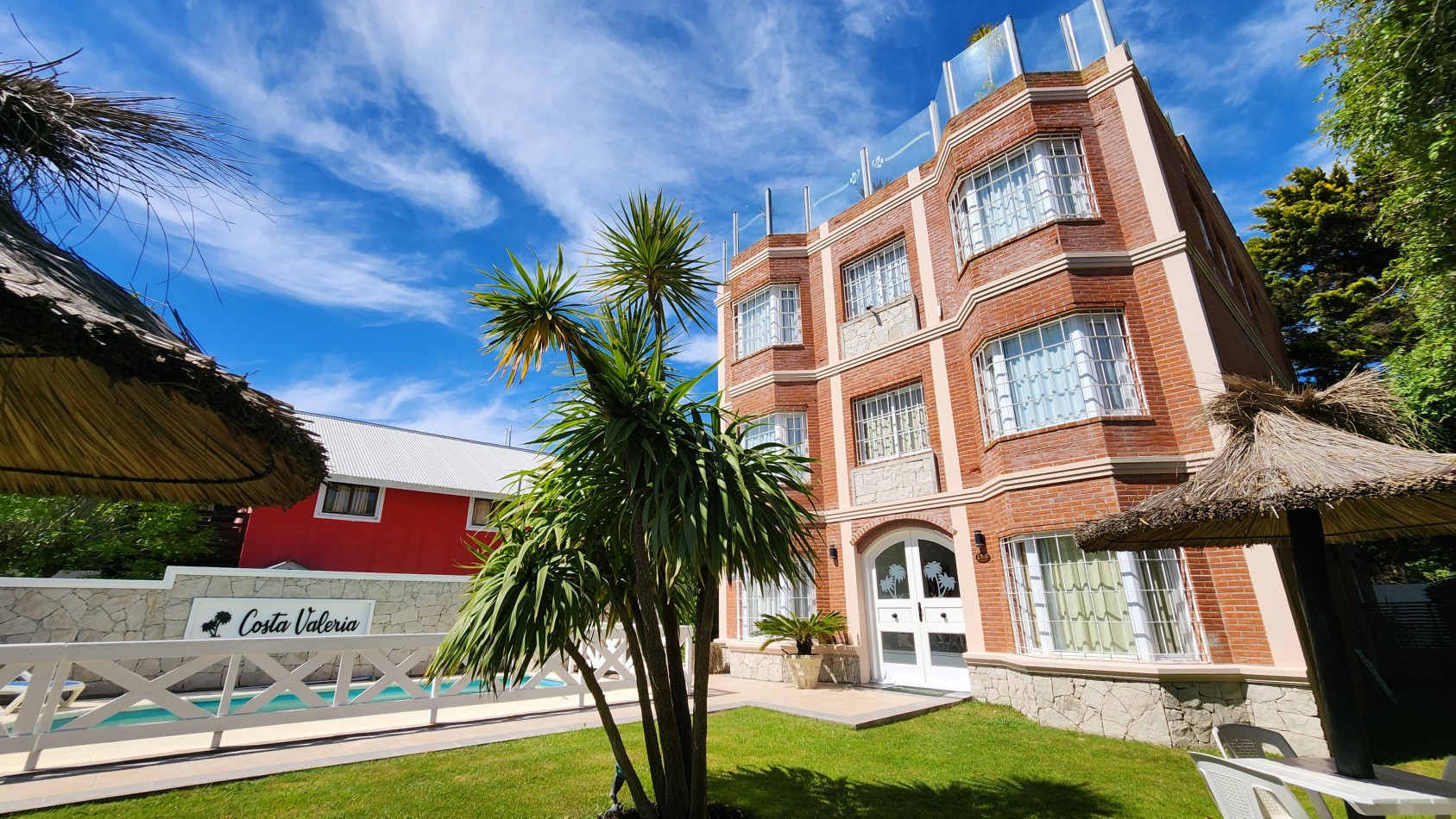 Complejo/Apart en venta Pinamar-Valeria del Mar 7 Unidades en Bloque Gas natural Losa radiante Piscina Estacionamiento