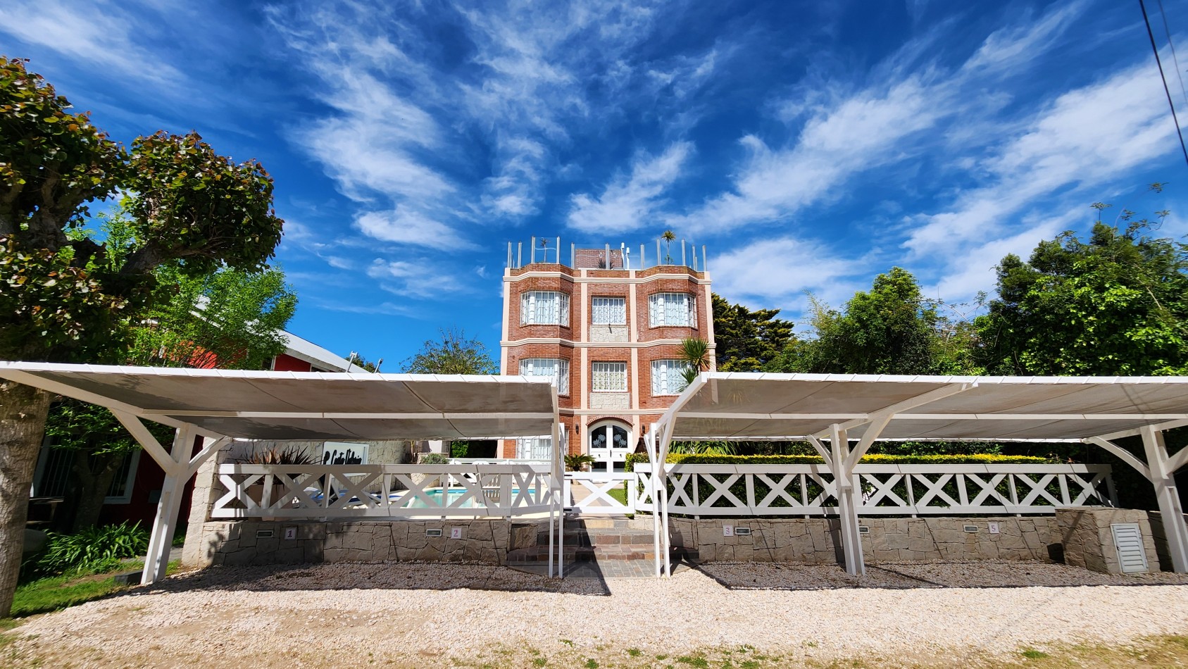 Complejo/Apart en venta Pinamar-Valeria del Mar 7 Unidades en Bloque Gas natural Losa radiante Piscina Estacionamiento