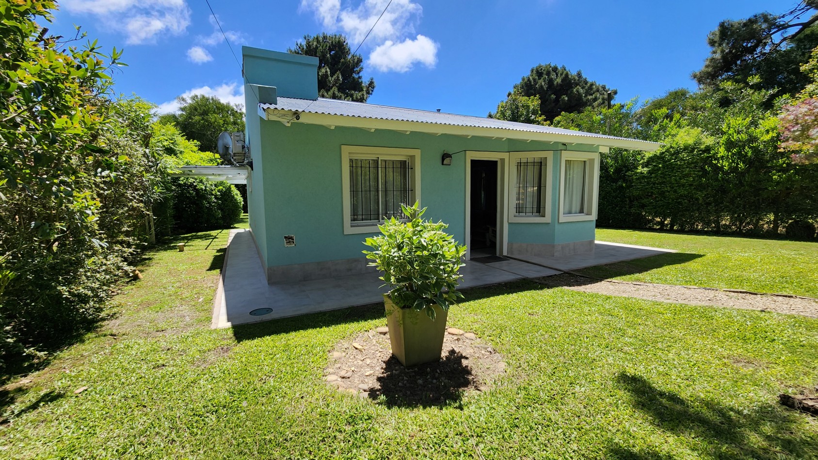 Casa en Venta Pinamar-Valeria del Mar 3 Ambientes Toilette + Baño Gas natural Radiadores Gran Parque