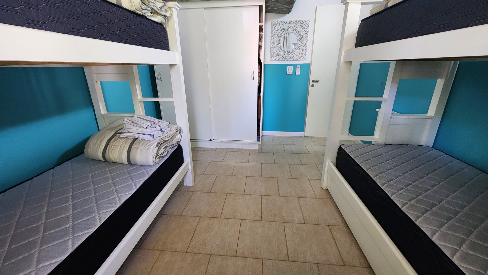 Casa en Venta Pinamar-Valeria del Mar 3 Ambientes Toilette + Baño Gas natural Radiadores Gran Parque