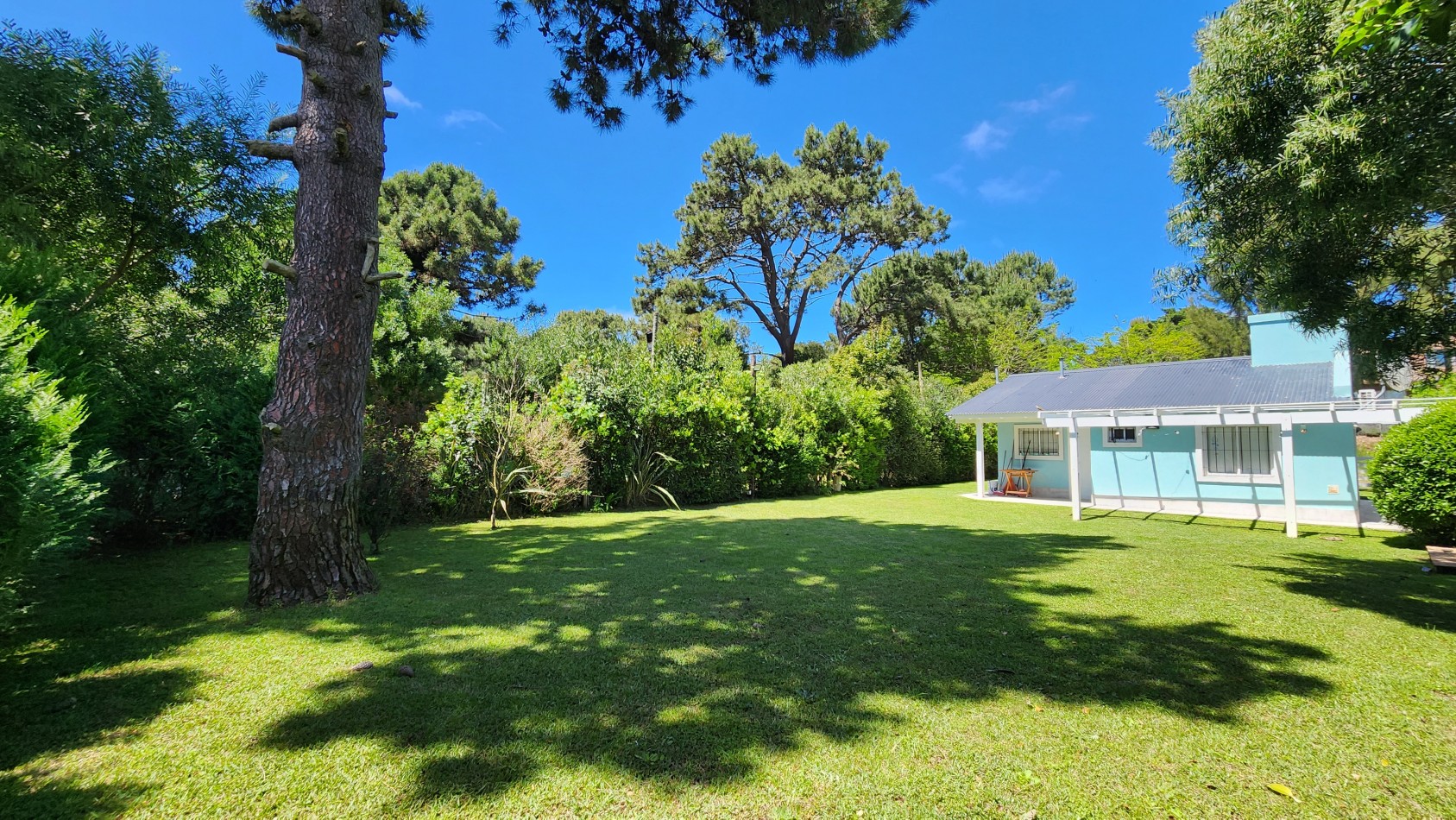 Casa en Venta Pinamar-Valeria del Mar 3 Ambientes Toilette + Baño Gas natural Radiadores Gran Parque