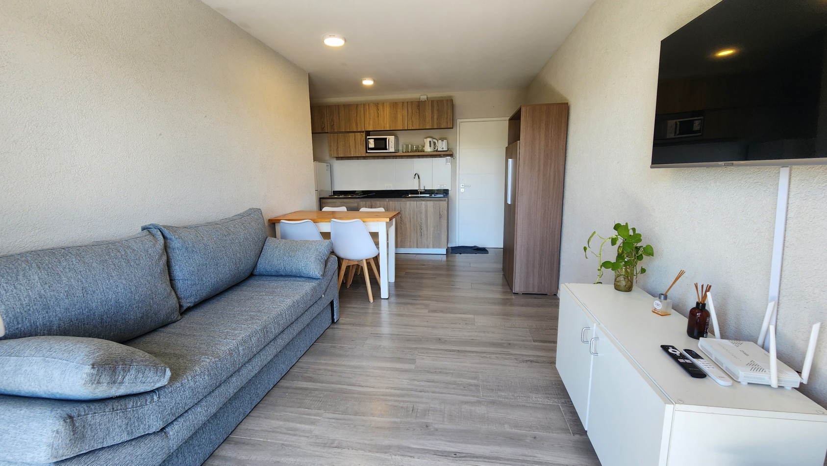 Departamento 2 ambientes nuevo Balcon y Terraza Zona Centro