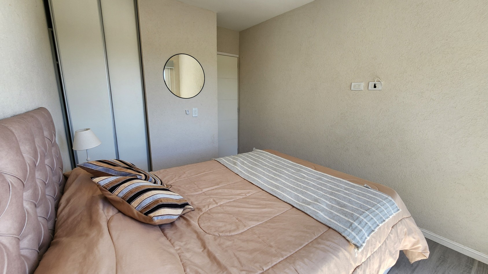 Departamento 2 ambientes nuevo Balcon y Terraza Zona Centro