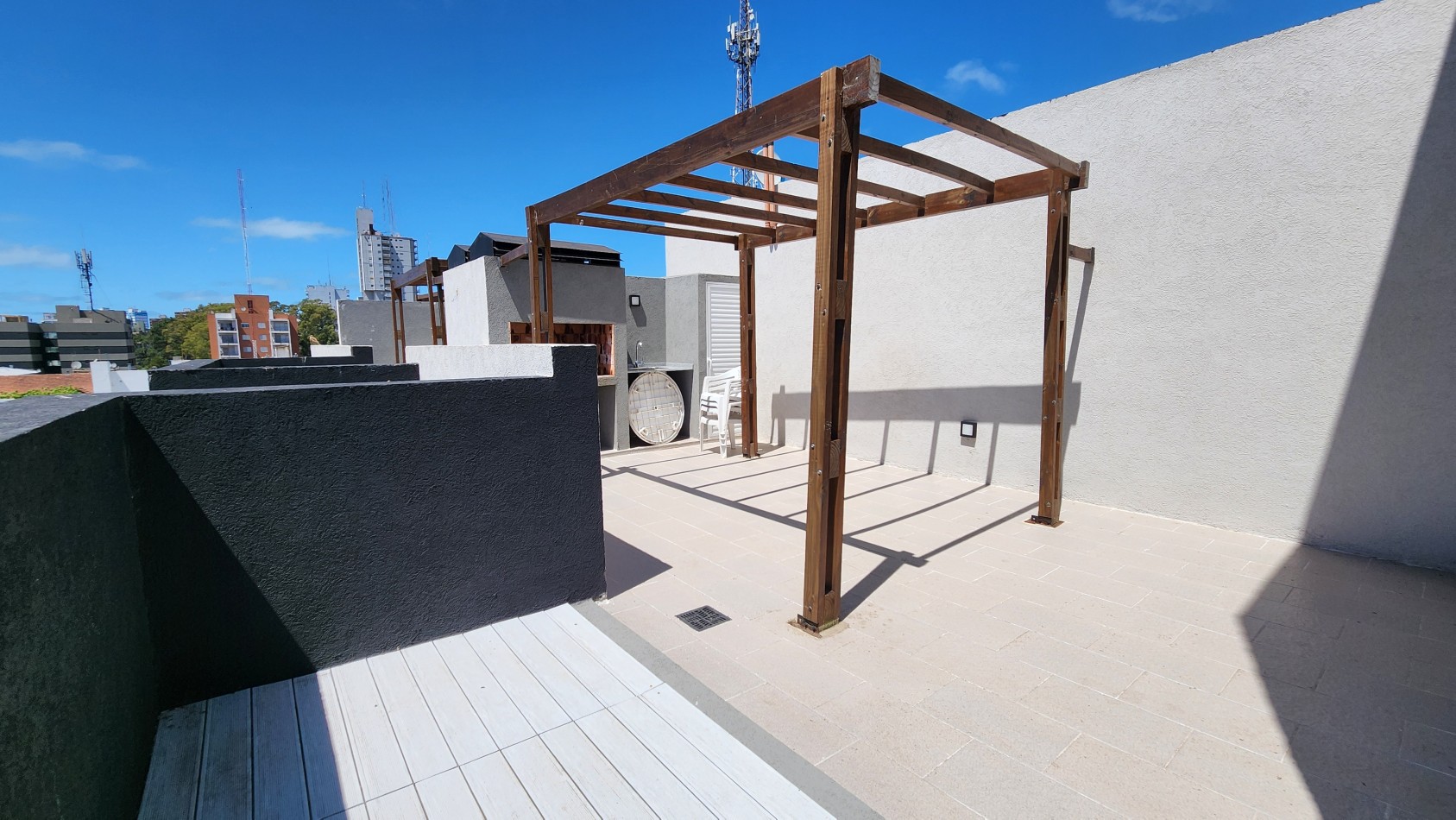 Departamento 2 ambientes nuevo Balcon y Terraza Zona Centro