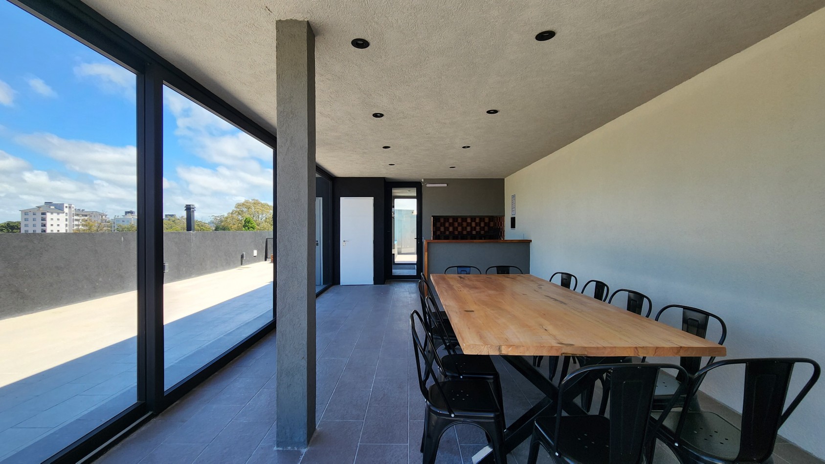 Departamento 2 ambientes nuevo Balcon y Terraza Zona Centro