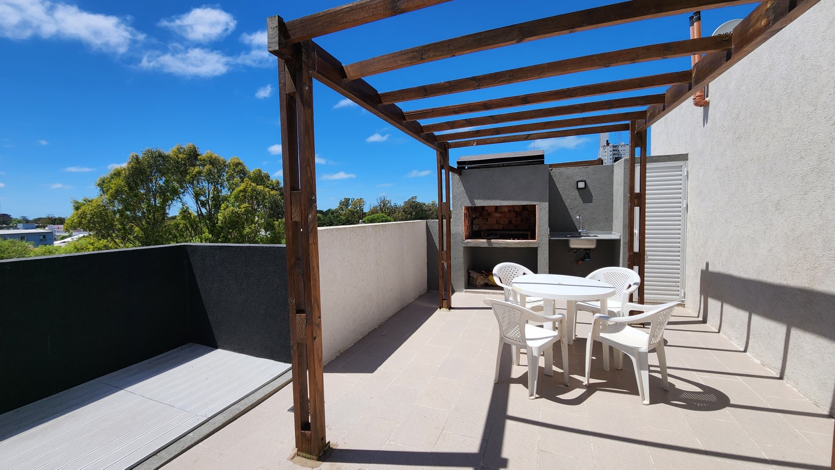 Departamento 2 ambientes nuevo Balcon y Terraza Zona Centro