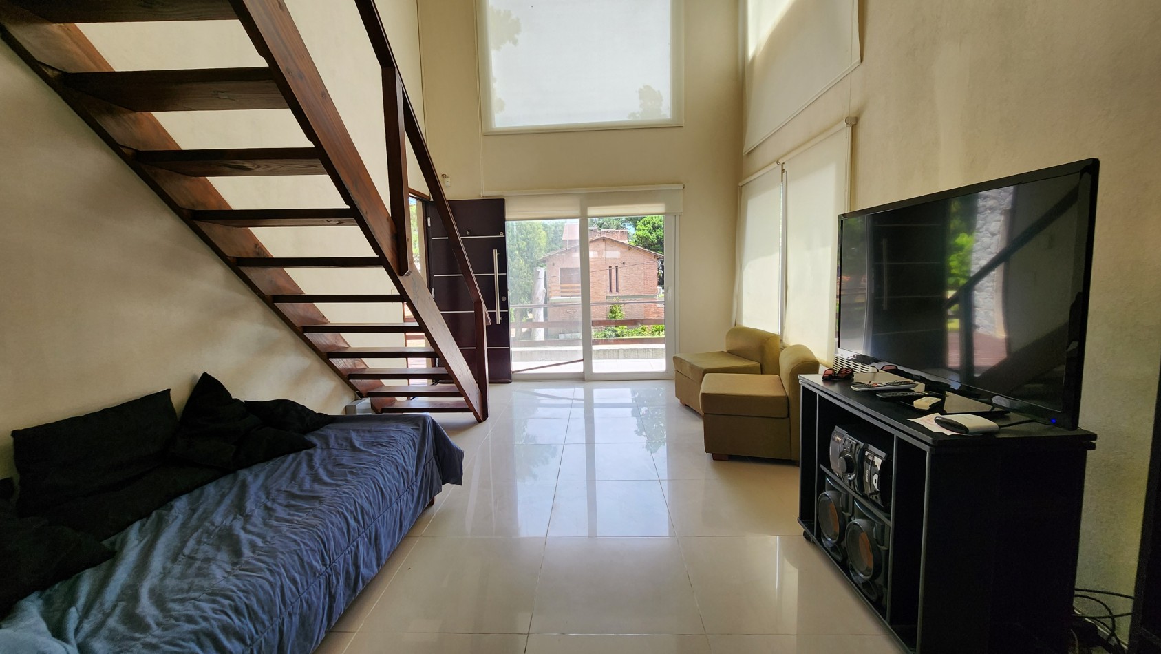 Impecable departamento de 3 ambientes.