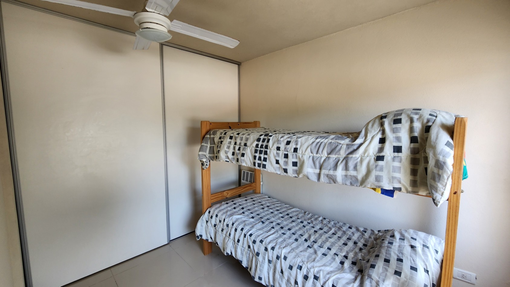 Impecable departamento de 3 ambientes.