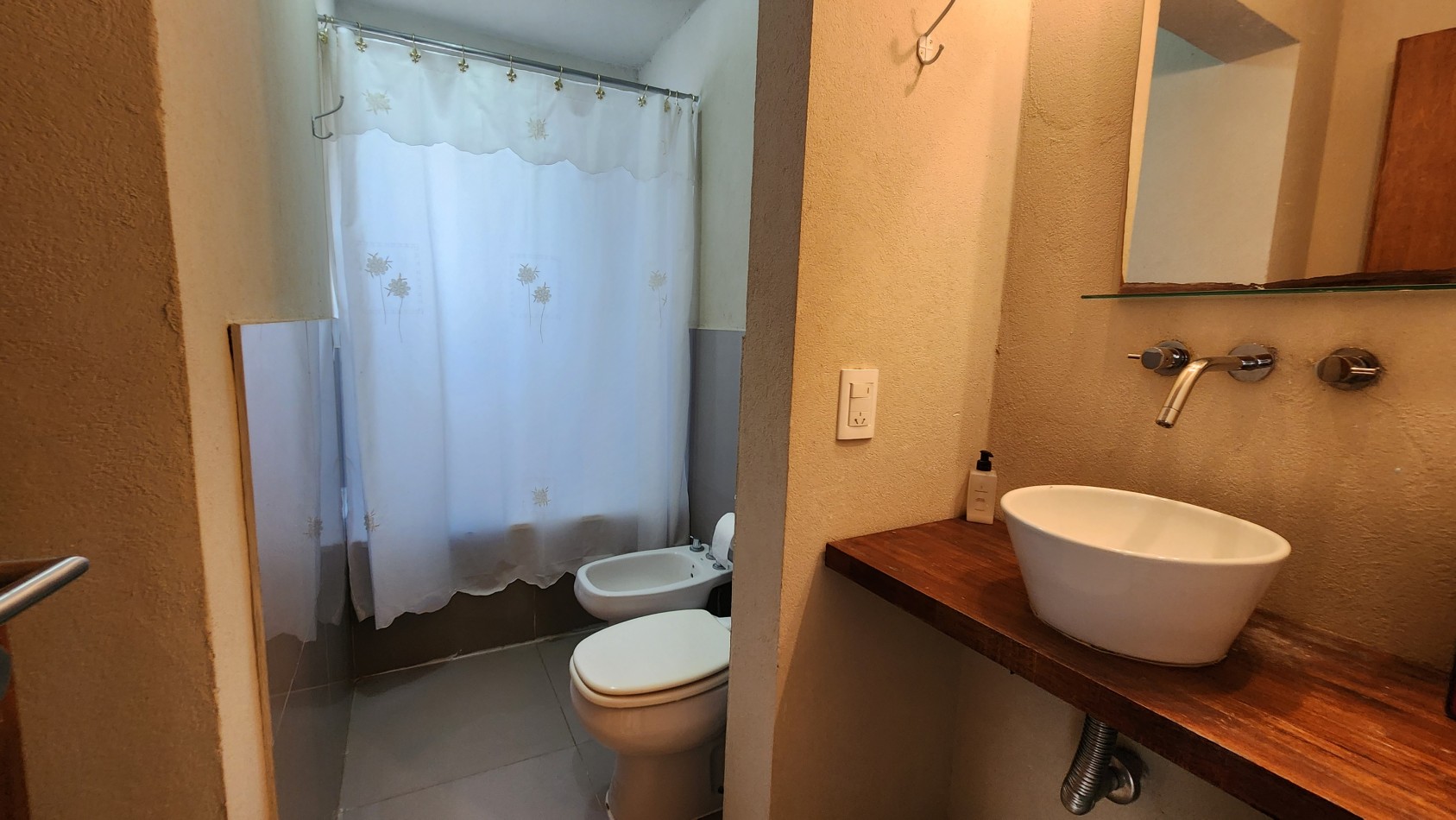 Impecable departamento de 3 ambientes.