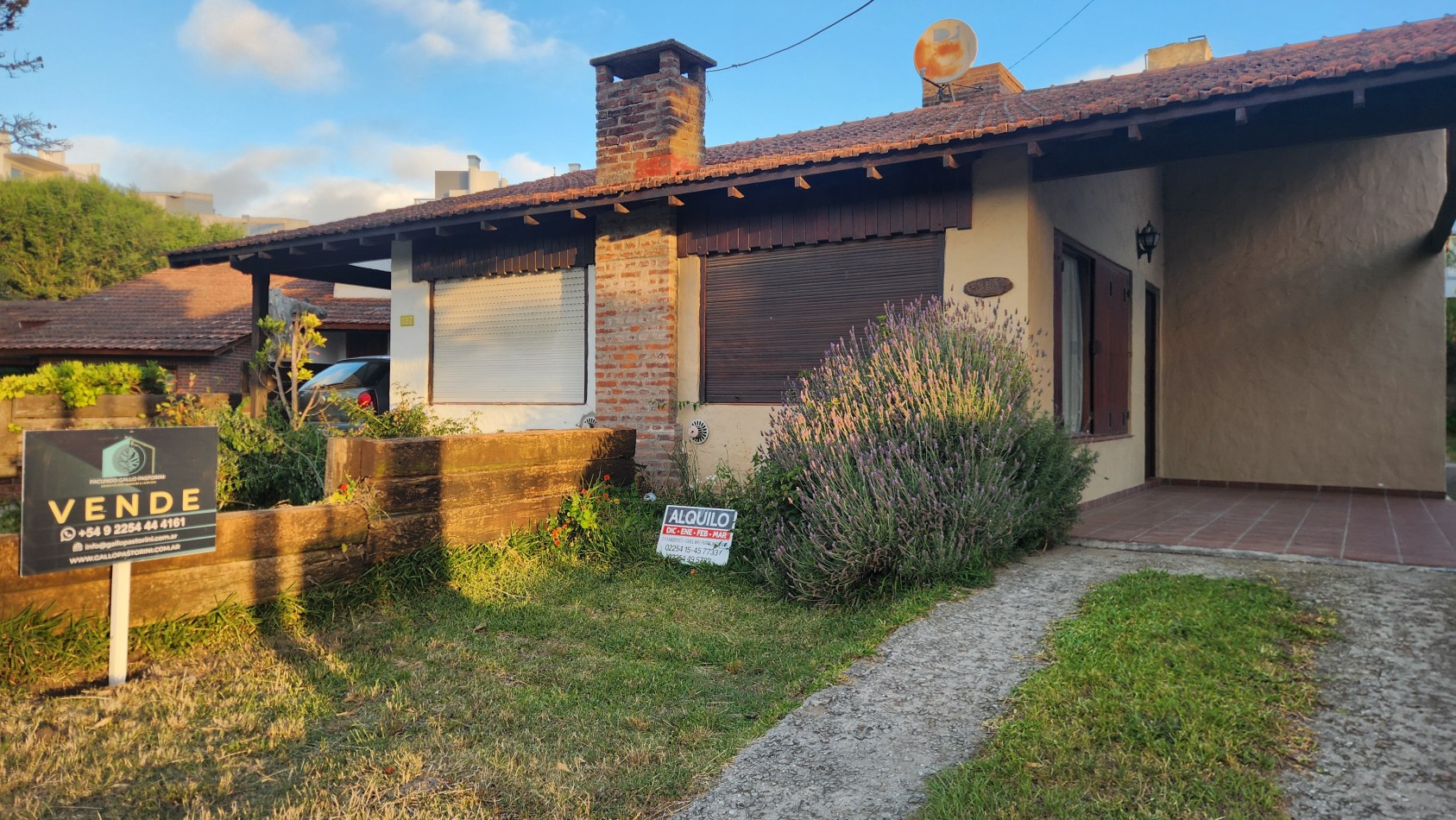 Departamentos y Duplex en Venta en Pinamar Mar de Ostende a 100 mts de la playa 4 Unidades Gas natural