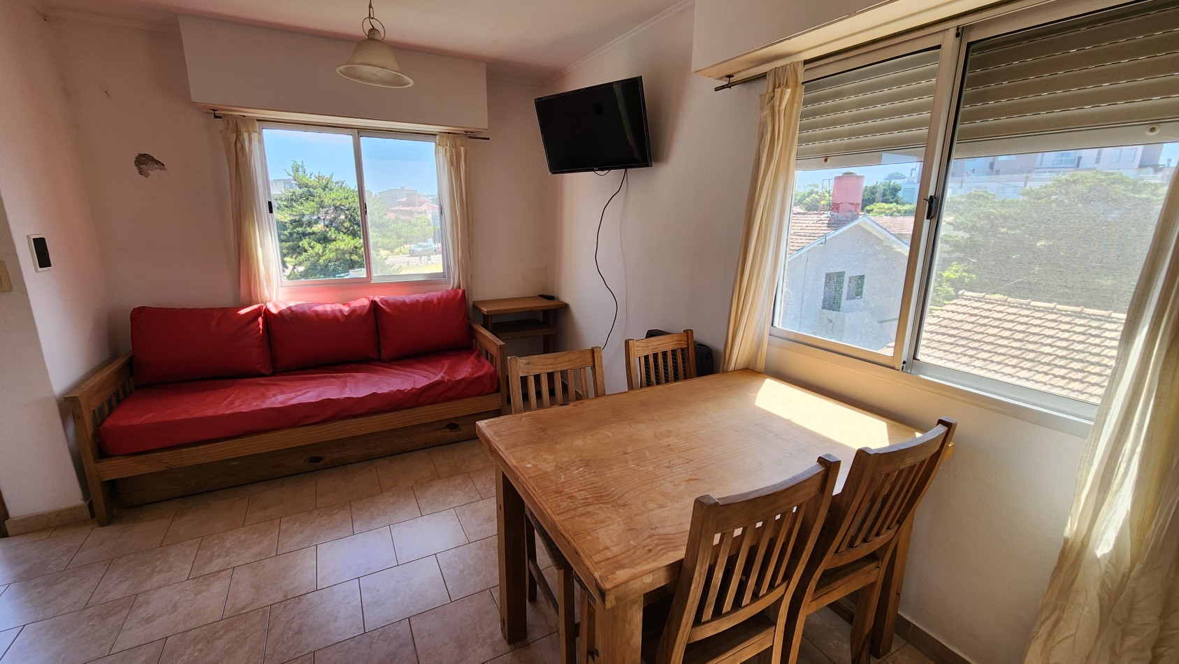 Departamentos y Duplex en Venta en Pinamar Mar de Ostende a 100 mts de la playa 4 Unidades Gas natural