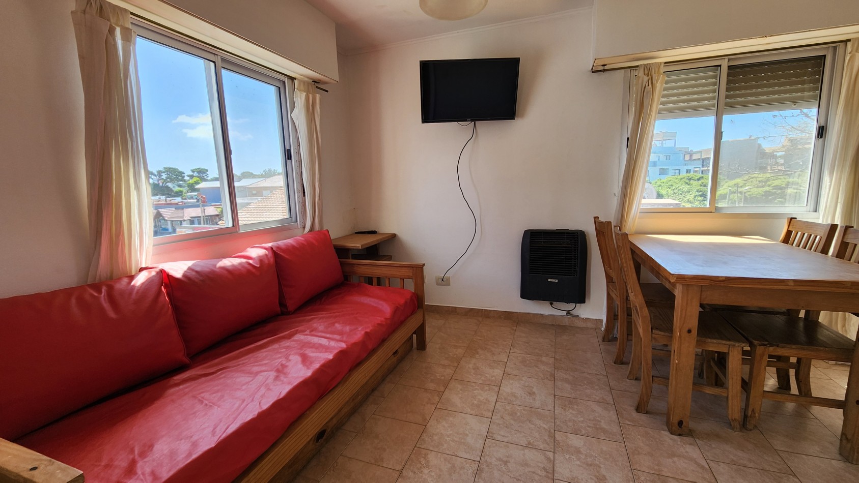 Departamentos y Duplex en Venta en Pinamar Mar de Ostende a 100 mts de la playa 4 Unidades Gas natural