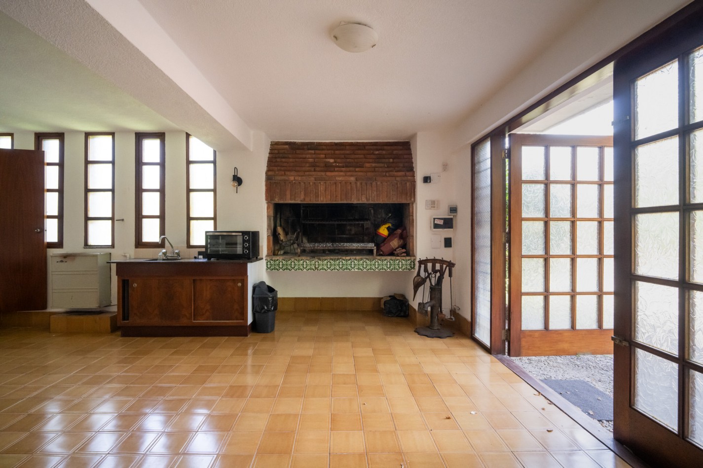 Casa en venta Pinamar zona Golf 5 ambientes + dependencia + departamento y gas natural