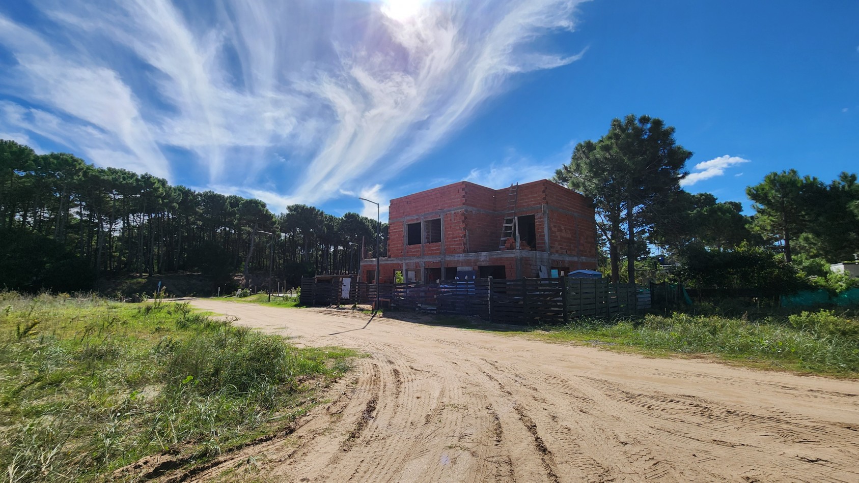 Lote Terreno en Venta Pinamar Cooperativa de Vivienda Zona Intermedanos 196 m2 Permuta-Toma Vehiculo Escriturado-Gas natural