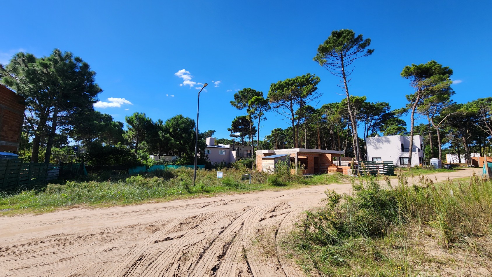 Lote Terreno en Venta Pinamar Cooperativa de Vivienda Zona Intermedanos 196 m2 Permuta-Toma Vehiculo Escriturado-Gas natural