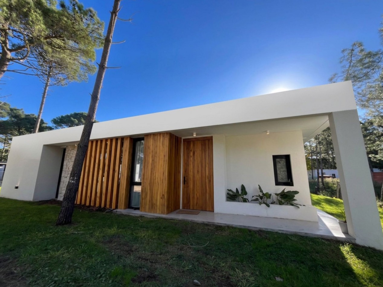 Casa Venta Pinamar Alamos 4 Dormitorios Gas Natural 3 Baños A Estrenar