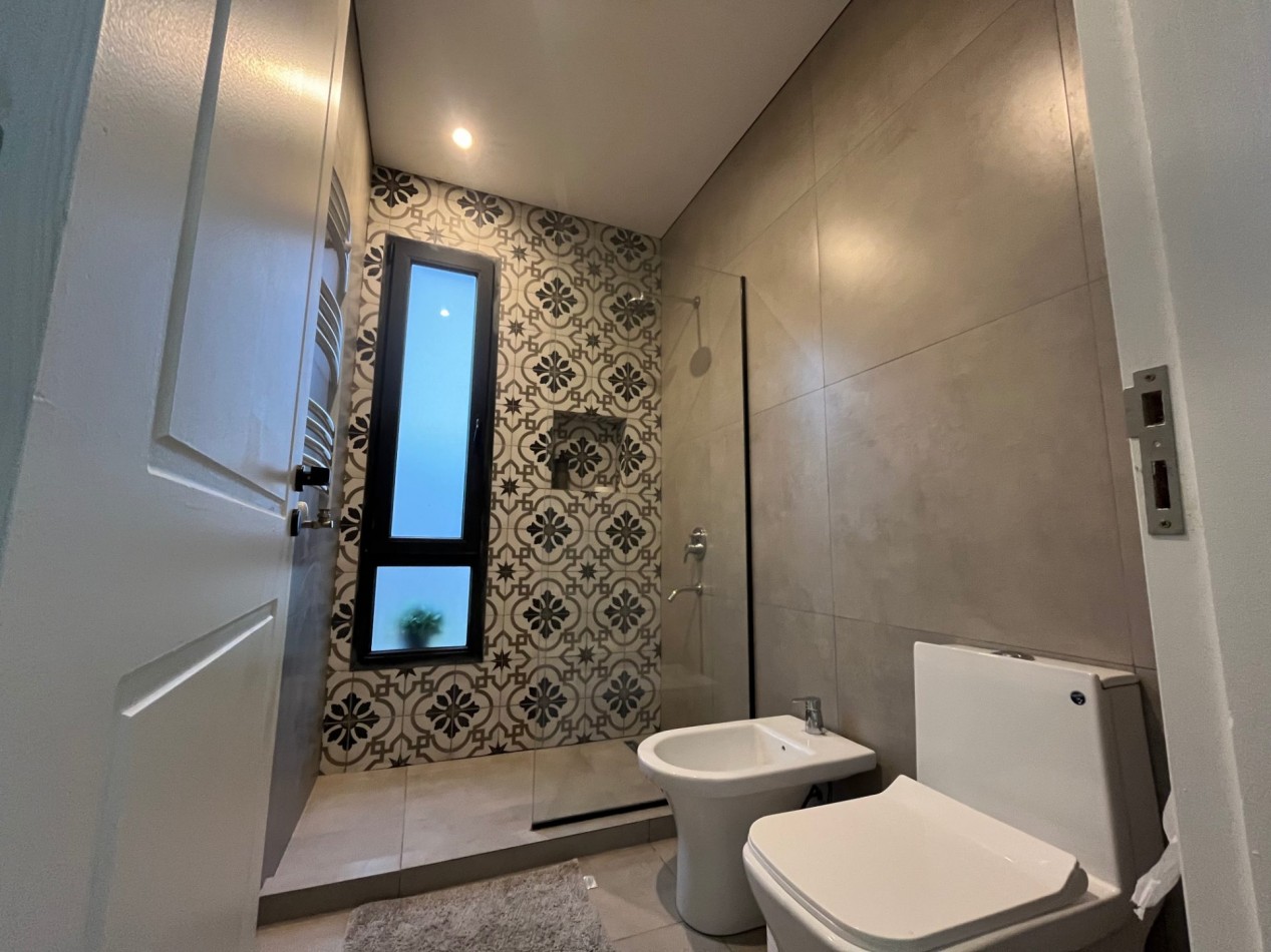 Casa Venta Pinamar Alamos 4 Dormitorios Gas Natural 3 Baños A Estrenar