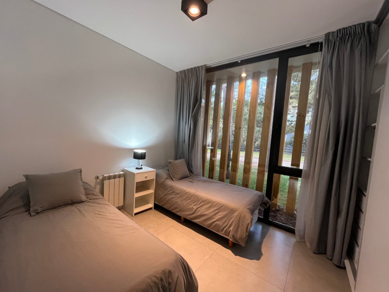 Casa Venta Pinamar Alamos 4 Dormitorios Gas Natural 3 Baños A Estrenar