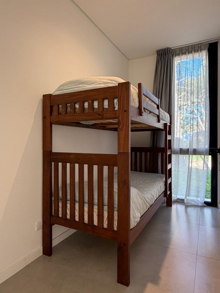 Casa Venta Pinamar Alamos 4 Dormitorios Gas Natural 3 Baños A Estrenar