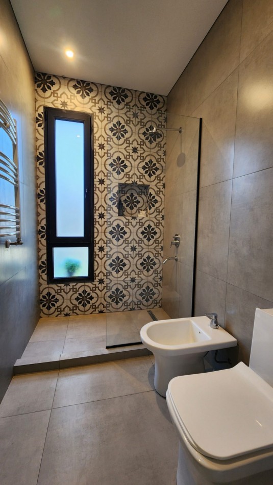 Casa Venta Pinamar Alamos 4 Dormitorios Gas Natural 3 Baños A Estrenar