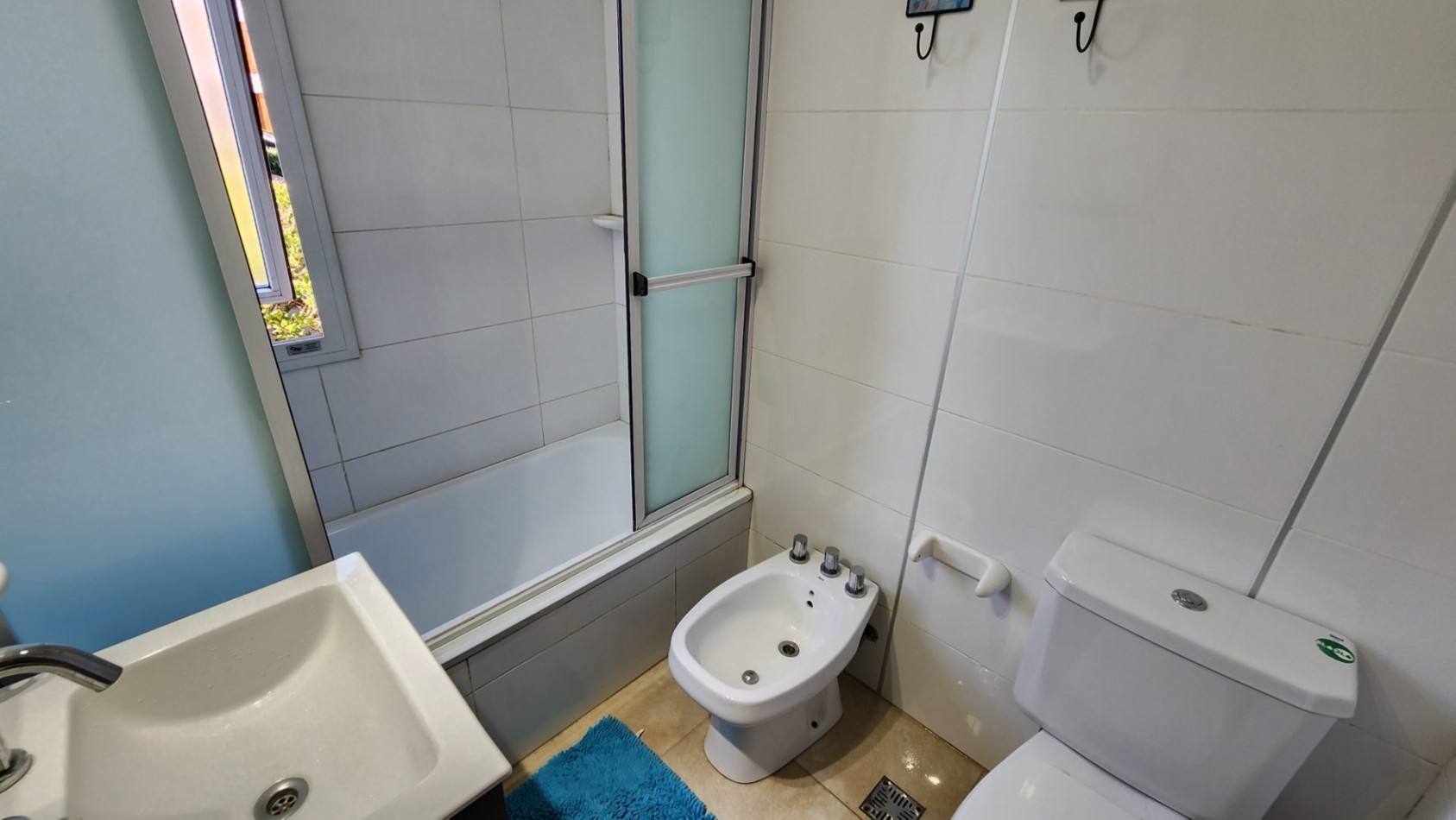 Departamento venta 3 ambientes Valeria del mar 50 mts playa + gas natural + cochera 