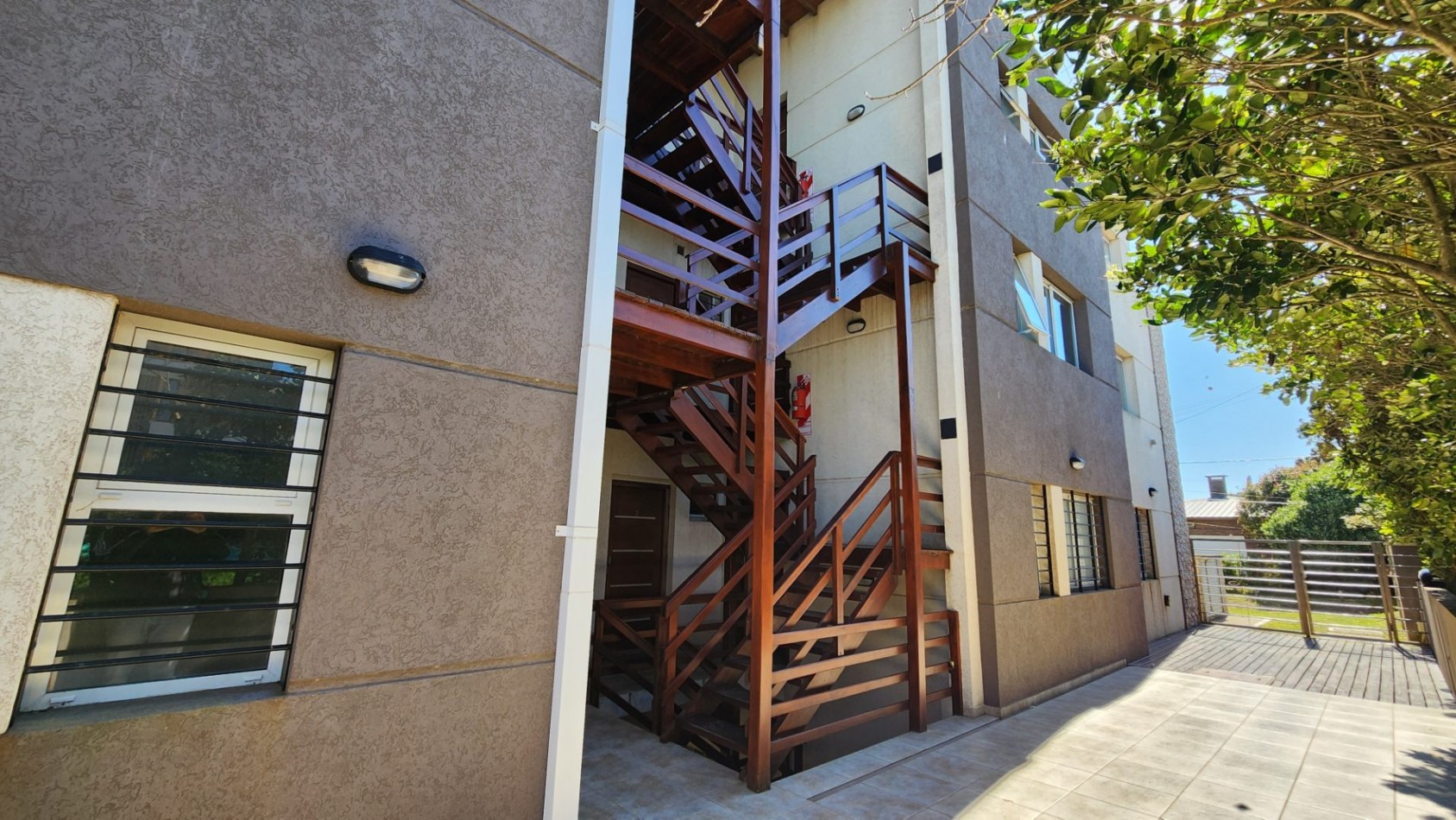 Departamento venta 3 ambientes Valeria del mar 50 mts playa + gas natural + cochera 