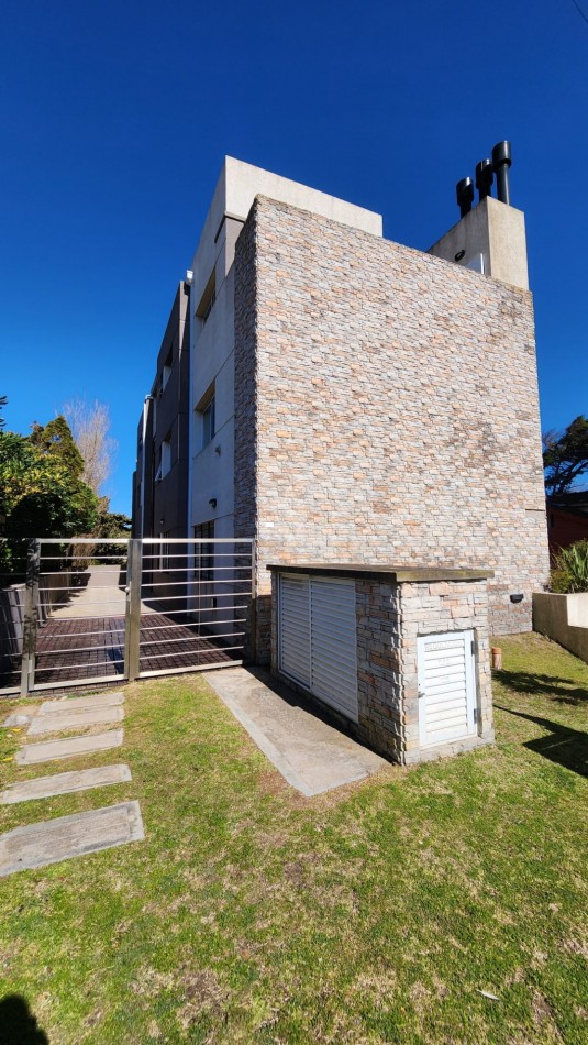 Departamento venta 3 ambientes Valeria del mar 50 mts playa + gas natural + cochera 