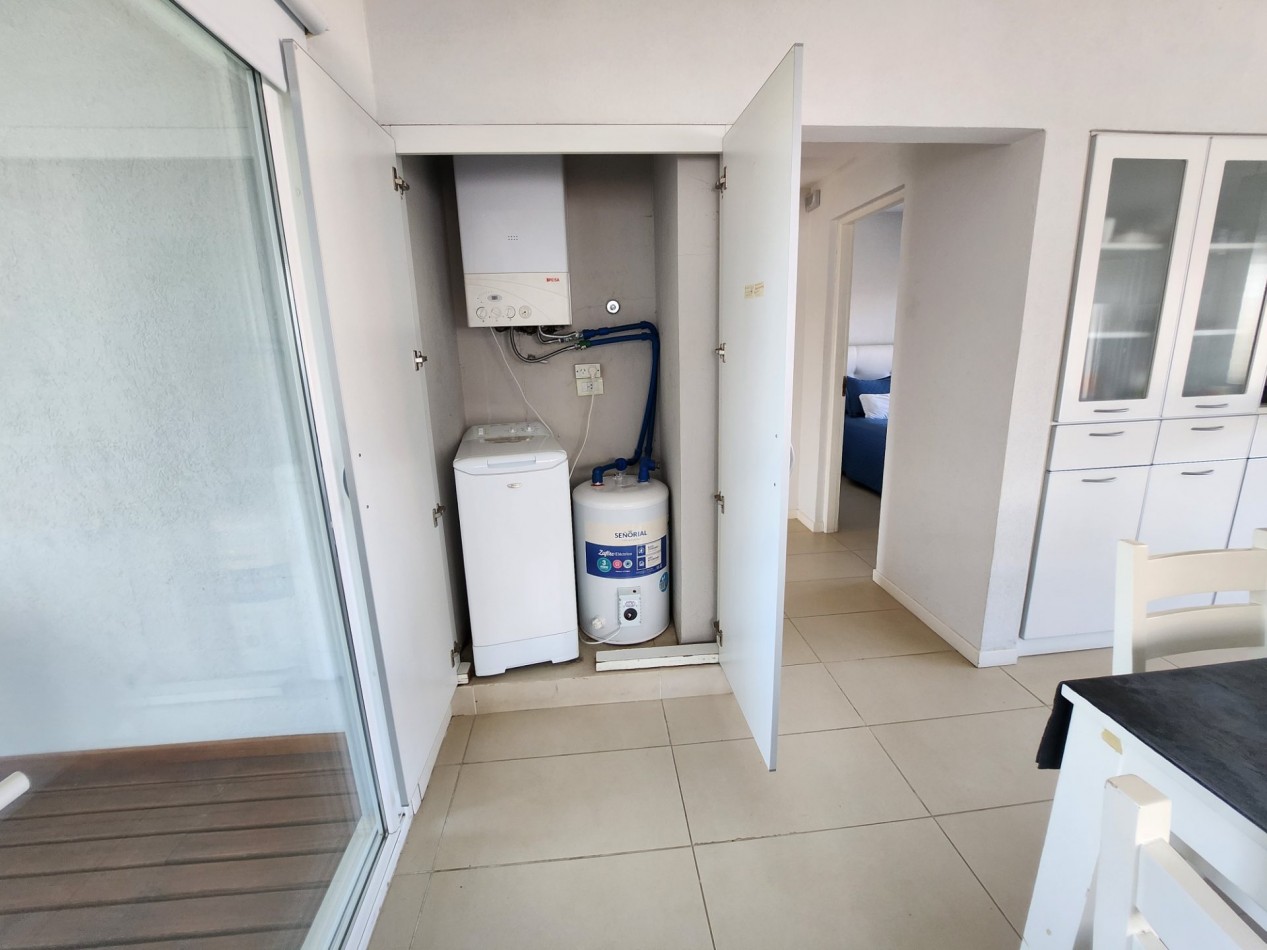 Departamento en Venta Mar de Ostende Pinamar 3 Ambientes Frente al mar Gas natural Cochera