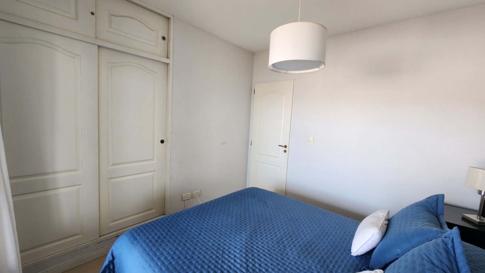 Departamento en Venta Mar de Ostende Pinamar 3 Ambientes Frente al mar Gas natural Cochera