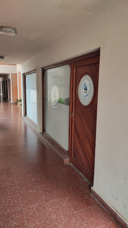 Local en Venta Pinamar Apto profesional Frente a calle Constitucion