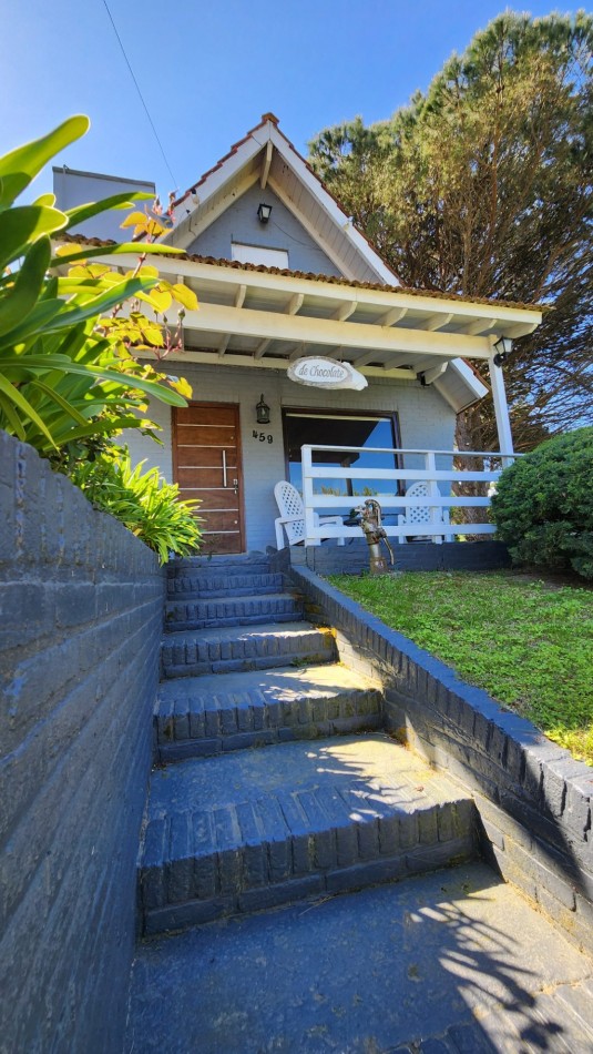 Casa en Venta Pinamar-Ostende 5 Ambientes 2 Dormitorios 2 Baños Gas natural Quincho cerrado Amplio Jardin