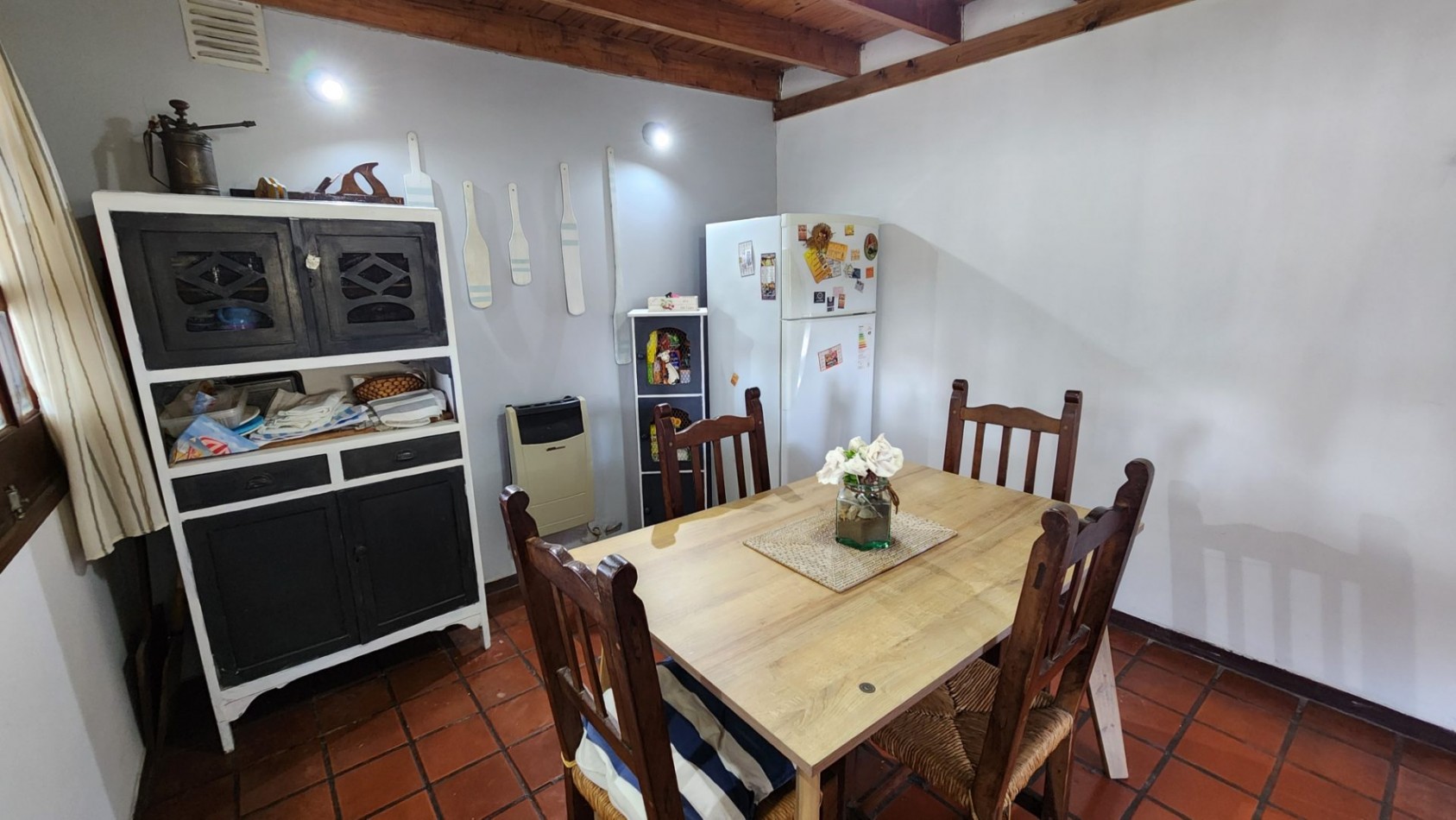 Casa en Venta Pinamar-Ostende 5 Ambientes 2 Dormitorios 2 Baños Gas natural Quincho cerrado Amplio Jardin