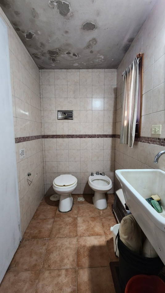 Casa en Venta Pinamar-Ostende 5 Ambientes 2 Dormitorios 2 Baños Gas natural Quincho cerrado Amplio Jardin
