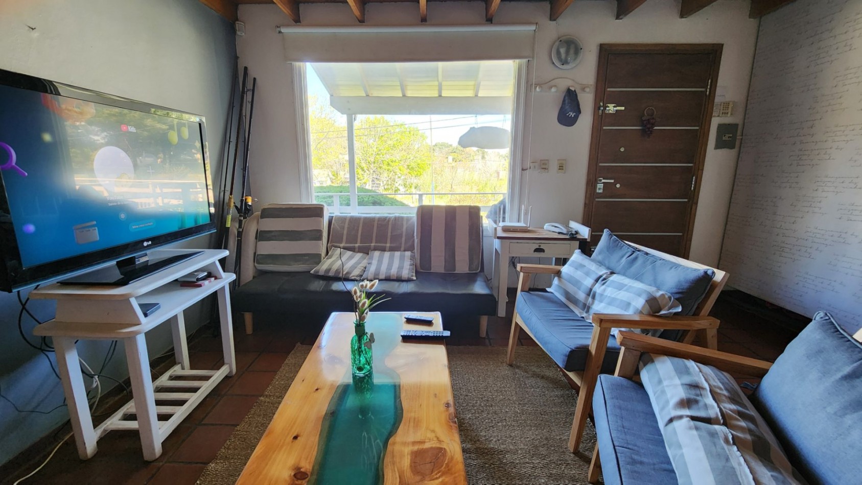 Casa en Venta Pinamar-Ostende 5 Ambientes 2 Dormitorios 2 Baños Gas natural Quincho cerrado Amplio Jardin