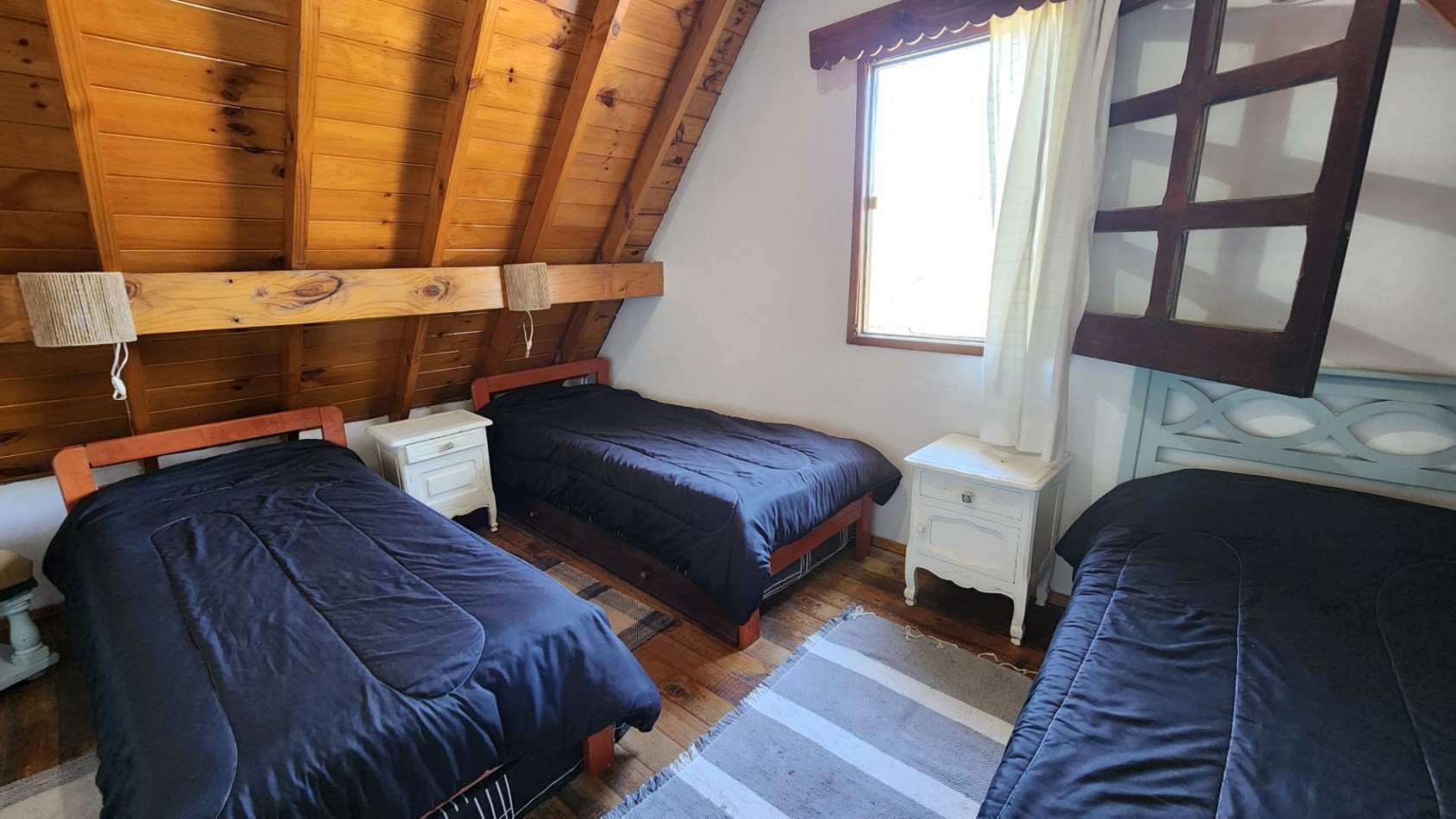 Casa en Venta Pinamar-Ostende 5 Ambientes 2 Dormitorios 2 Baños Gas natural Quincho cerrado Amplio Jardin
