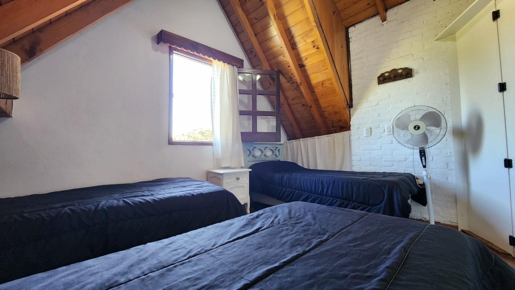 Casa en Venta Pinamar-Ostende 5 Ambientes 2 Dormitorios 2 Baños Gas natural Quincho cerrado Amplio Jardin